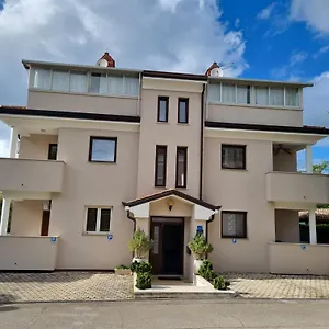 Krizine Apartment